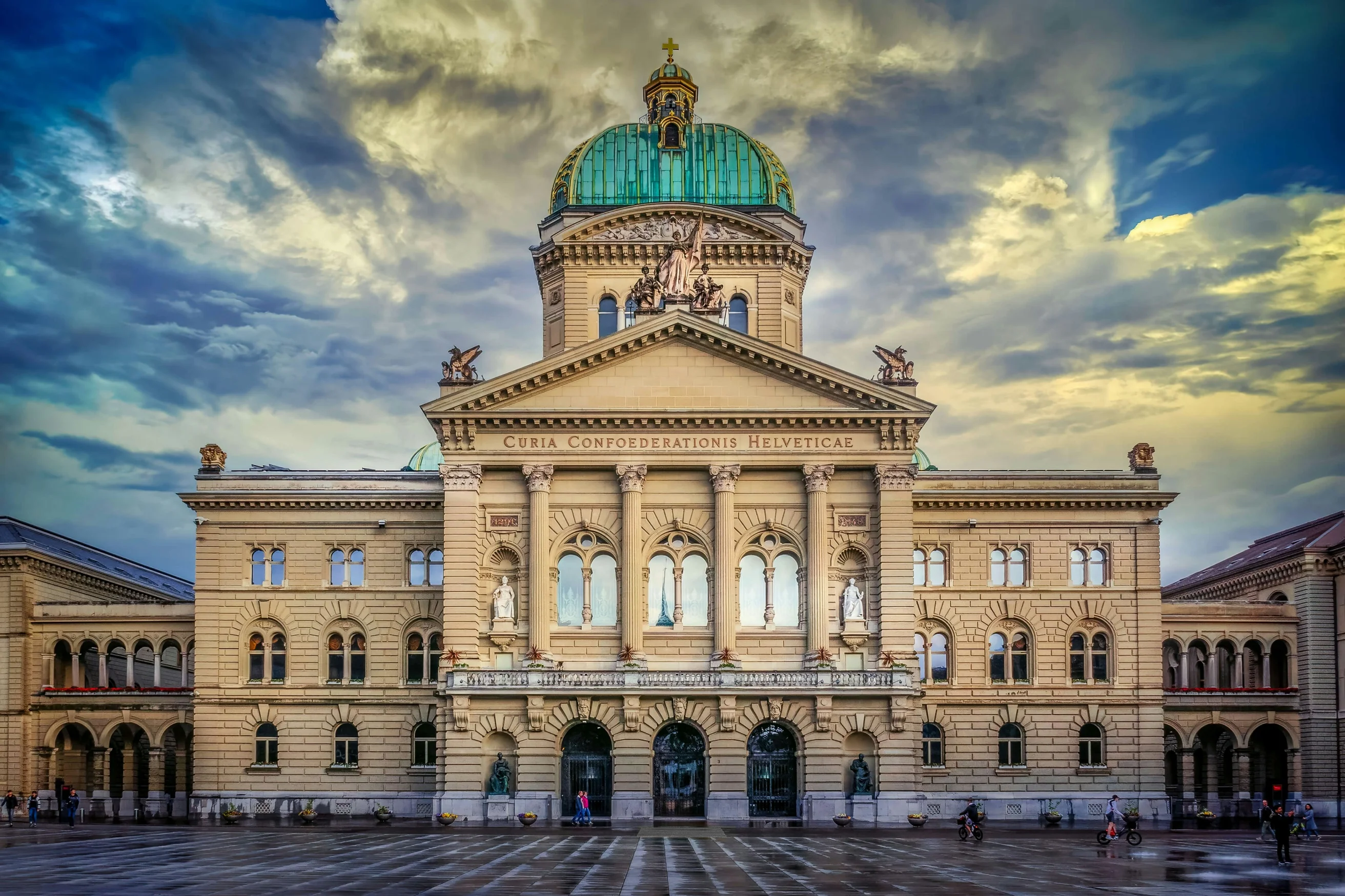 Bundeshaus, fotografiert von Marco De Luca (@nethawk) in Bern, Schweiz